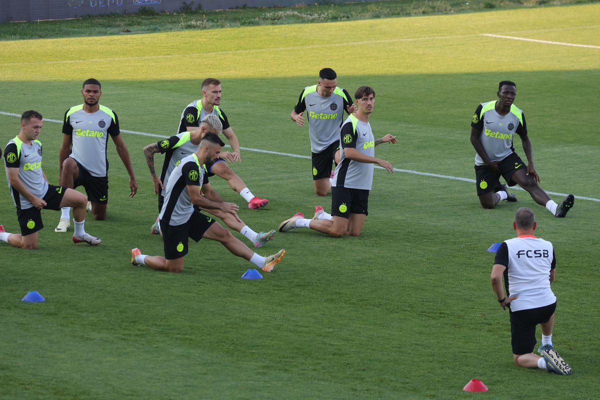 Antrenament FCSB la Priştina