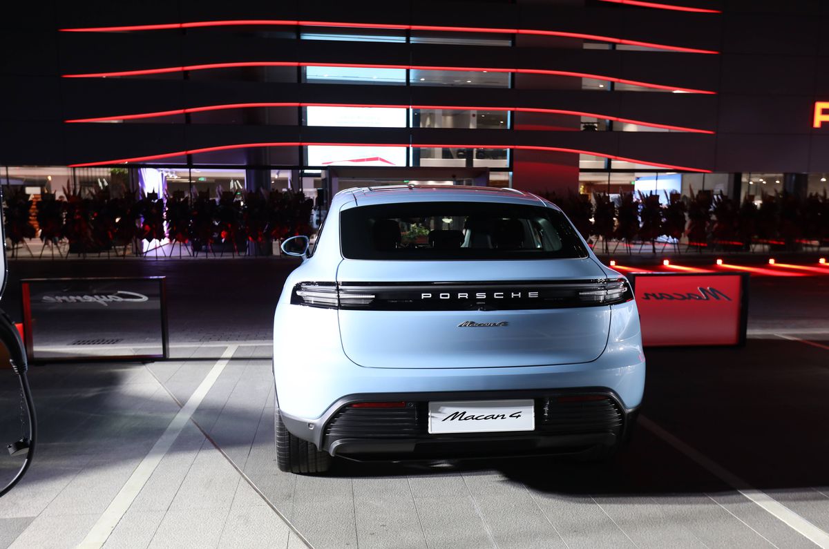 Porsche nu a rămas impasibil: David Popovici, numit astăzi ambasador al brandului » Ce presupune parteneriatul