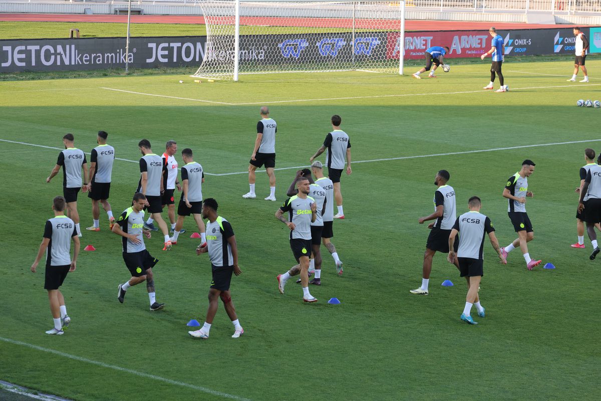 Antrenament FCSB la Priştina