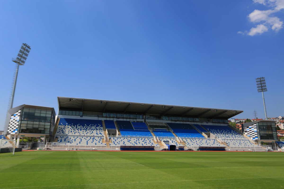 Stadionul Fadil Vokrri din Priştina