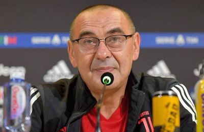 FIORENTINA - JUVENTUS // Chinuit de pneumonie, Maurizio Sarri va lua loc în sfîrșit pe banca „Bătrânei Doamne”: „M-au cocoloșit 20 de zile”