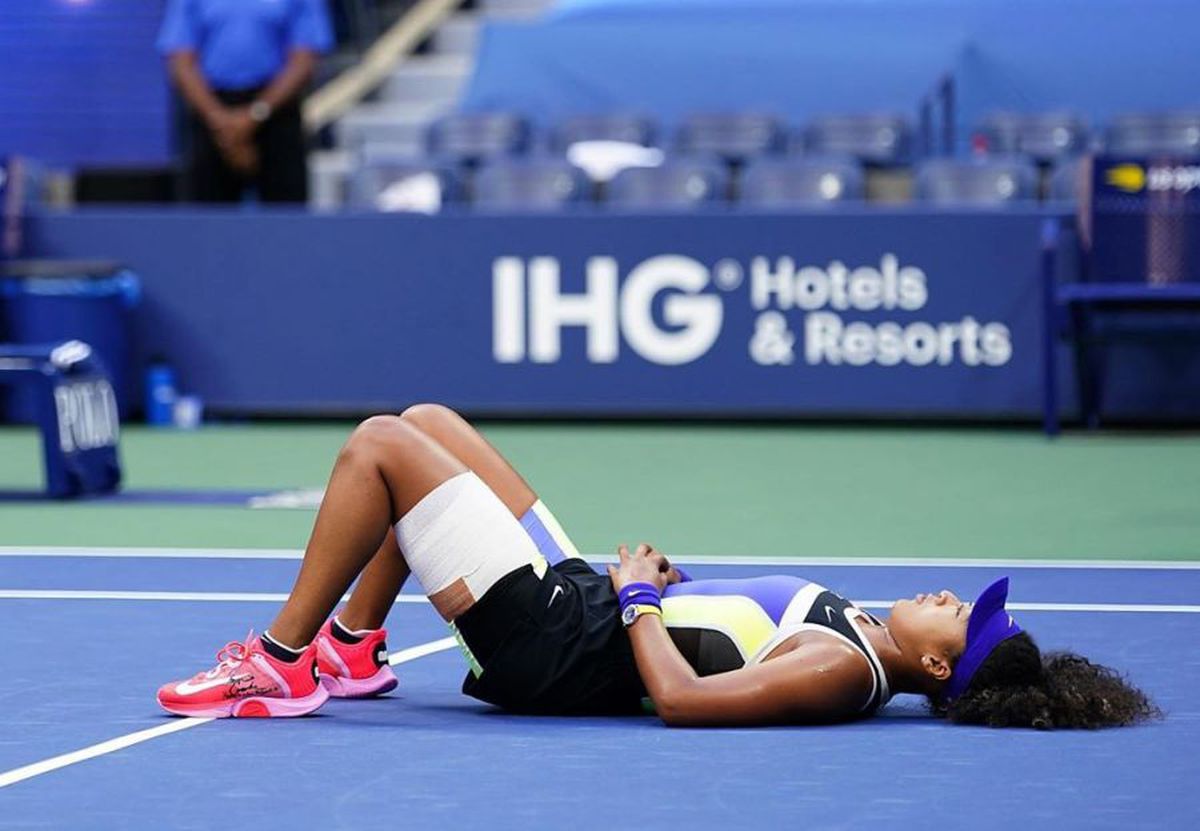 US OPEN 2020. FOTO Naomi Osaka a explicat gestul de la finalul meciului cu Azarenka: „Am vrut să văd și eu ce vedeau ei” + declarație superbă în memoria lui Kobe Bryant
