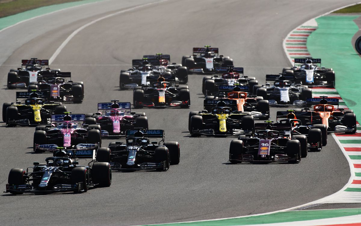 MARELE PREMIU AL TOSCANEI. Lewis Hamilton, victoria 90 a carierei! A câștigat cea mai nebună cursă a sezonului