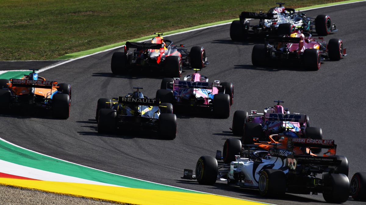 MARELE PREMIU AL TOSCANEI. Lewis Hamilton, victoria 90 a carierei! A câștigat cea mai nebună cursă a sezonului