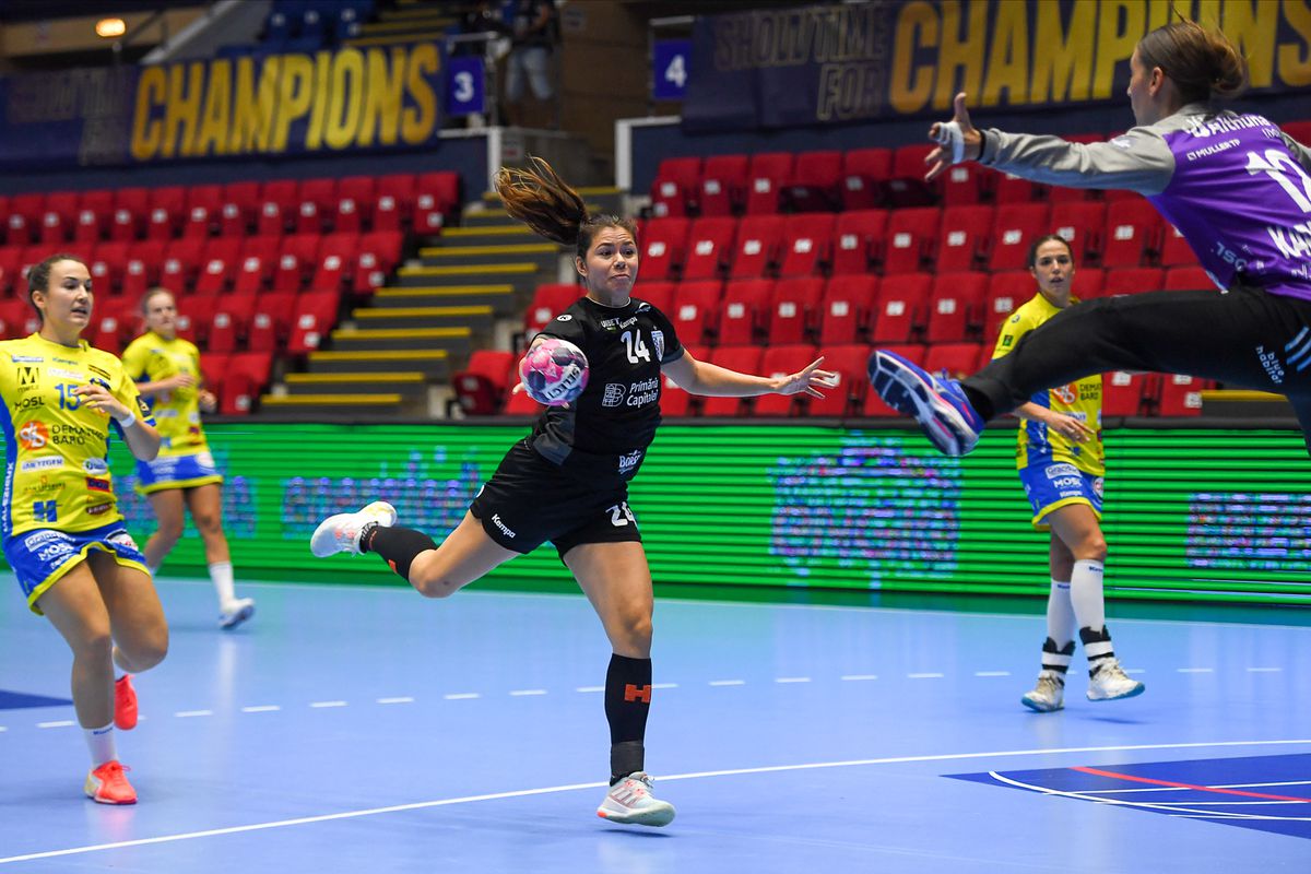 CSM BUCUREȘTI - METZ 31-26. „Tigroaicele” au început furtunos noul sezon din Liga Campionilor! Cristina Neagu, MVP