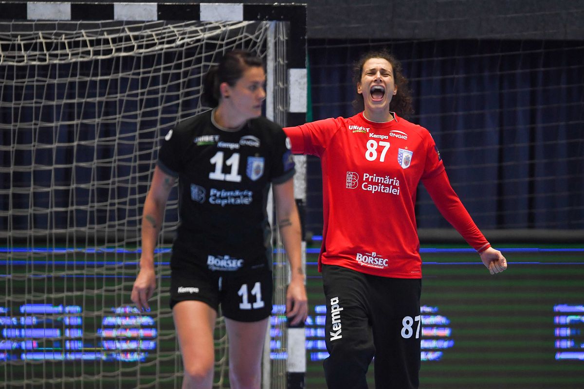 CSM BUCUREȘTI - METZ 31-26. „Tigroaicele” au început furtunos noul sezon din Liga Campionilor! Cristina Neagu, MVP