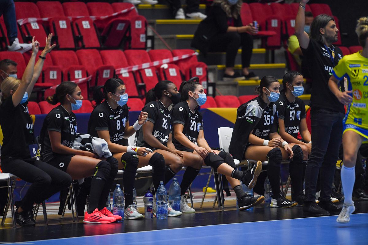 CSM BUCUREȘTI - METZ 31-26. „Tigroaicele” au început furtunos noul sezon din Liga Campionilor! Cristina Neagu, MVP