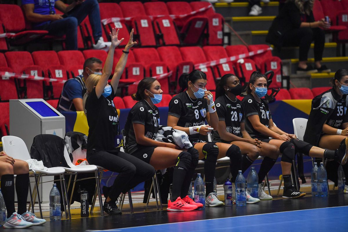 CSM BUCUREȘTI - METZ 31-26. „Tigroaicele” au început furtunos noul sezon din Liga Campionilor! Cristina Neagu, MVP