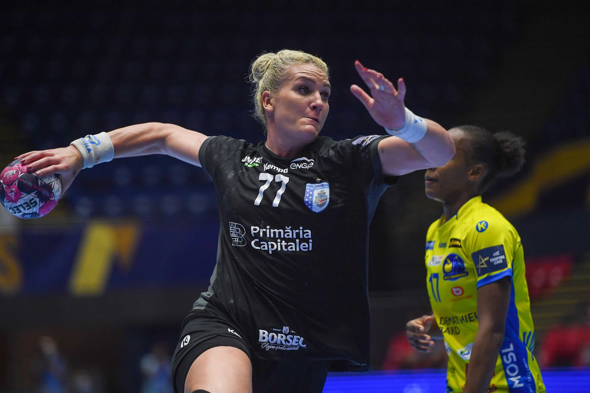 CSM BUCUREȘTI - METZ 31-26. „Tigroaicele” au început furtunos noul sezon din Liga Campionilor! Cristina Neagu, MVP