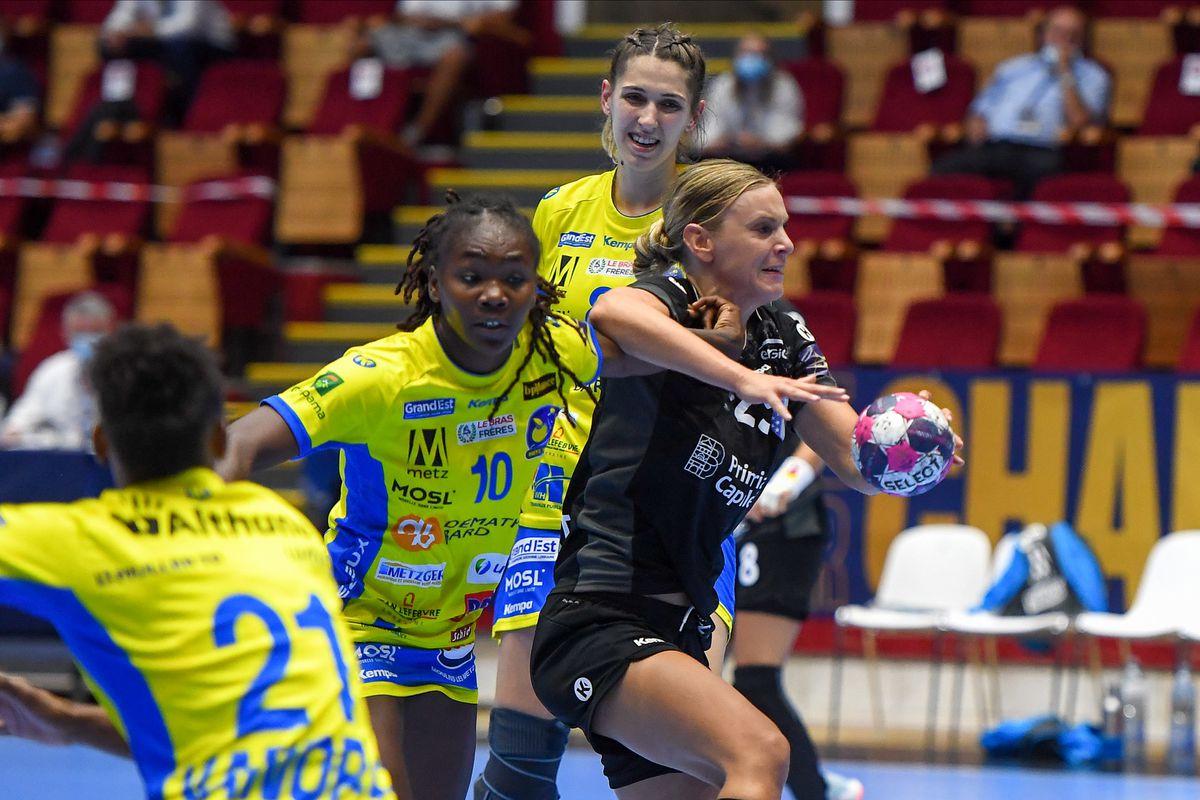 CSM BUCUREȘTI - METZ 31-26. „Tigroaicele” au început furtunos noul sezon din Liga Campionilor! Cristina Neagu, MVP