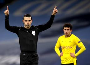 VAR intră în linie dreaptă! Arbitrii români încep pregătirile + când va putea fi folosit în Liga 1