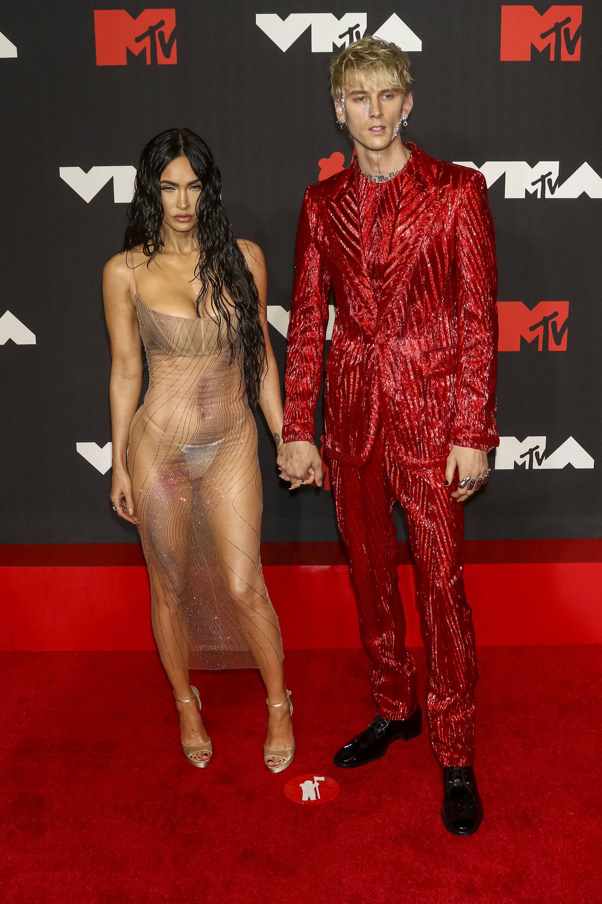 Conor McGregor vs Machine Gun Kelly, la MTV Video Music Award / FOTO: Imago Images