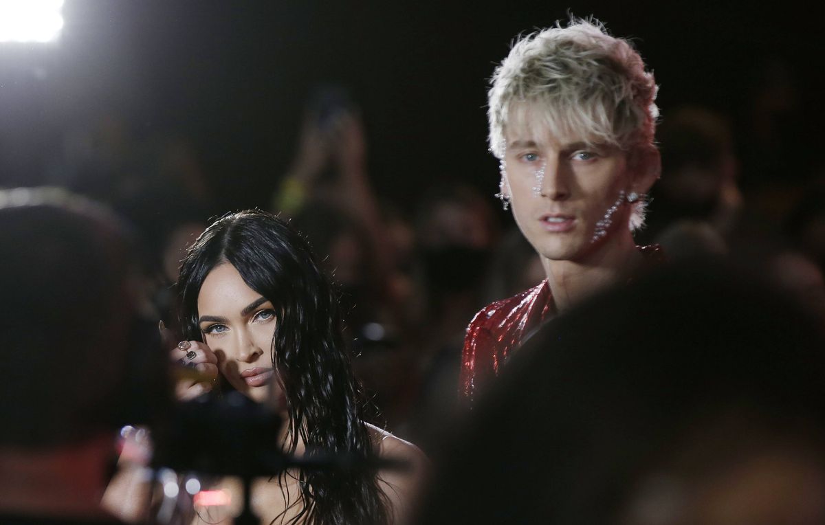 Conor McGregor vs Machine Gun Kelly, la MTV Video Music Award / FOTO: Imago Images