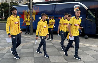 Autocarul României U21, accident pe autostradă în Albania: „Nu e nimeni rănit! Au fost mai multe mașini implicate”