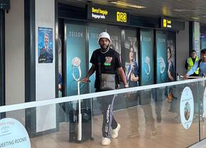 Supertransferul de la Rapid a ajuns în România! Prima reacție, direct din aeroport