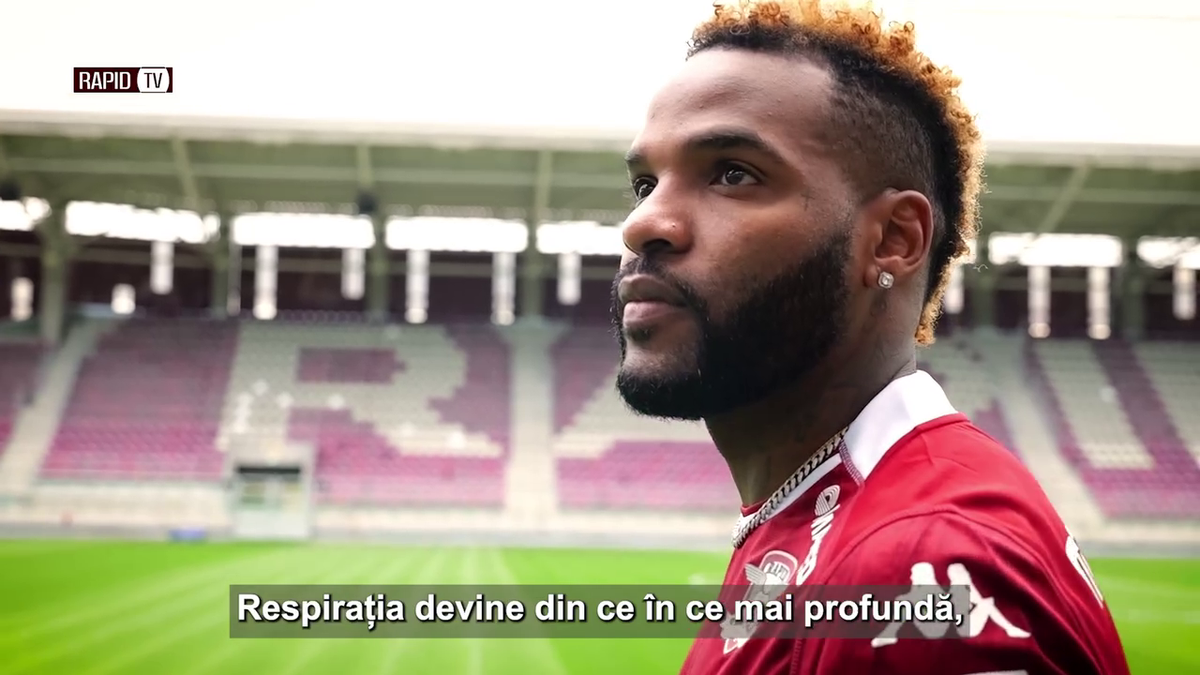 Supertransferul de la Rapid a ajuns în România! Prima reacție, direct din aeroport