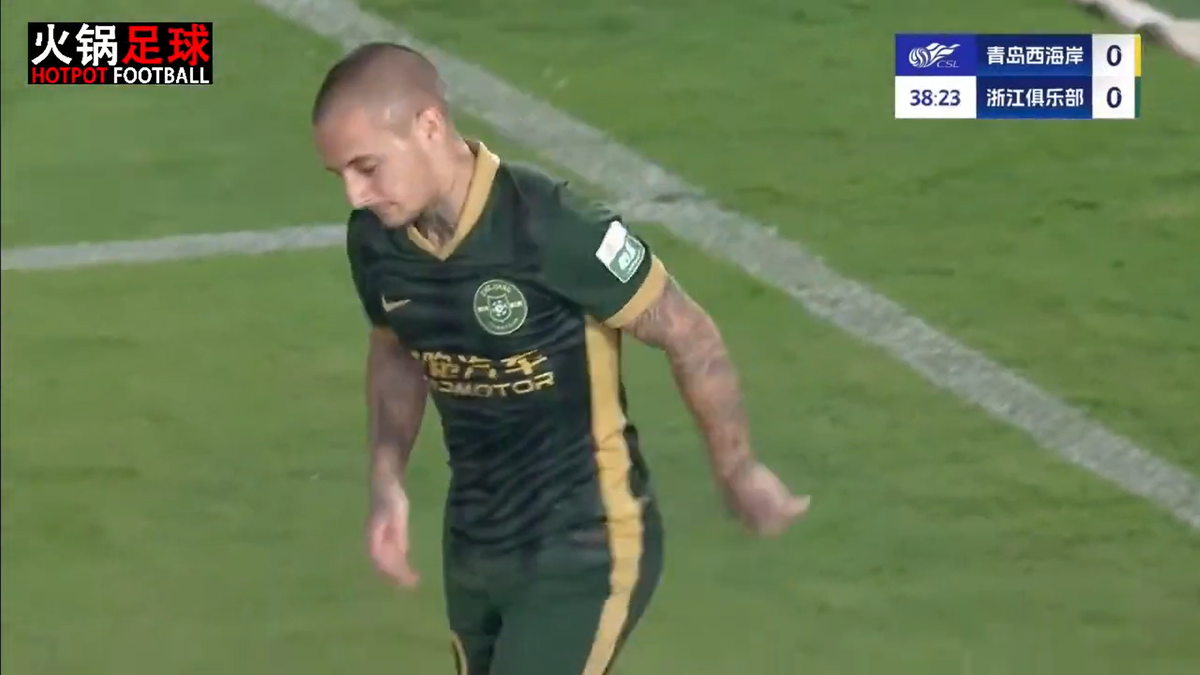 Alexandru Mitriță s-a accidentat în China: a urlat pe teren, și-a pus mâinile în cap și a ieșit cu targa