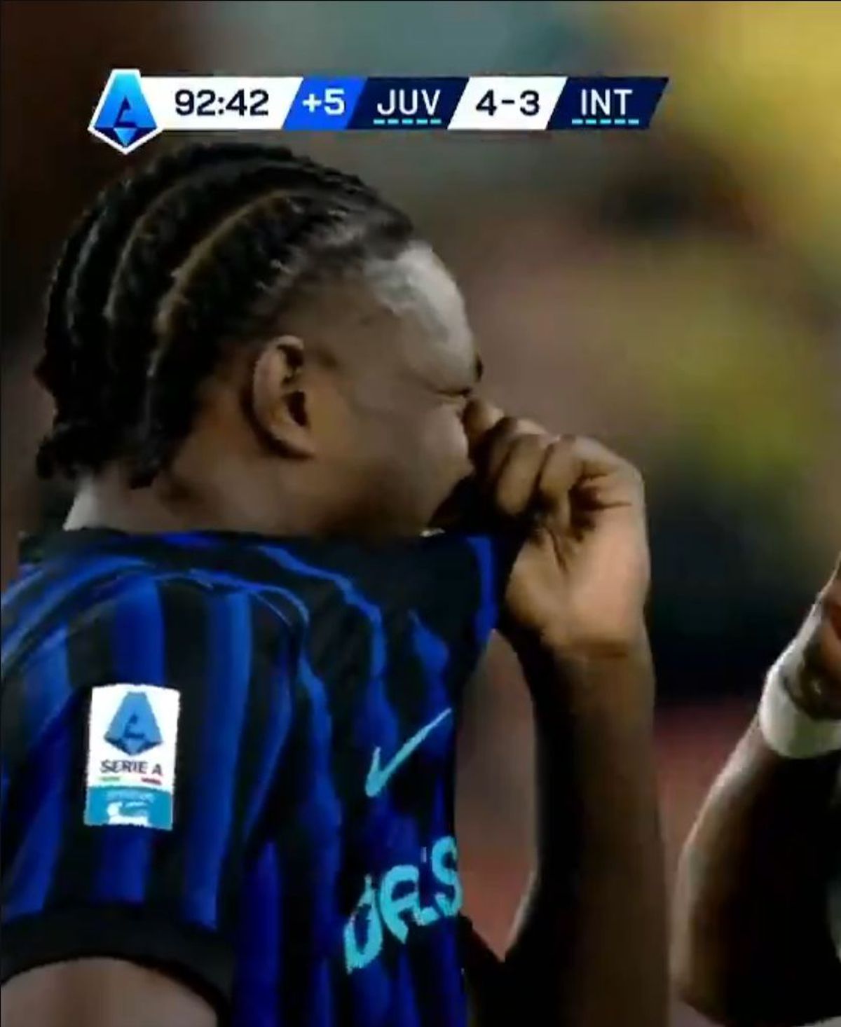 E scandal după Juventus - Inter » Reacția lui Cristi Chivu la imaginile care fac înconjurul Italiei