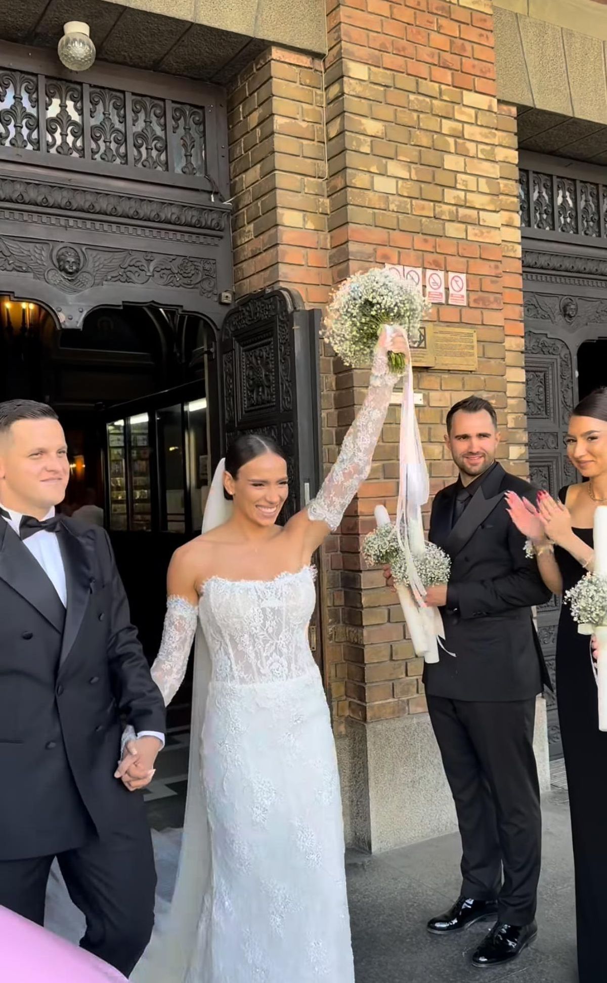 Teodora Meluță s-a cununat religios cu Vlad Nicoară