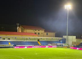 Metaloglobus - CFR Cluj » Echipele de start: debut în tabăra oaspeților! Nor din fumul grătarelor de lângă stadion