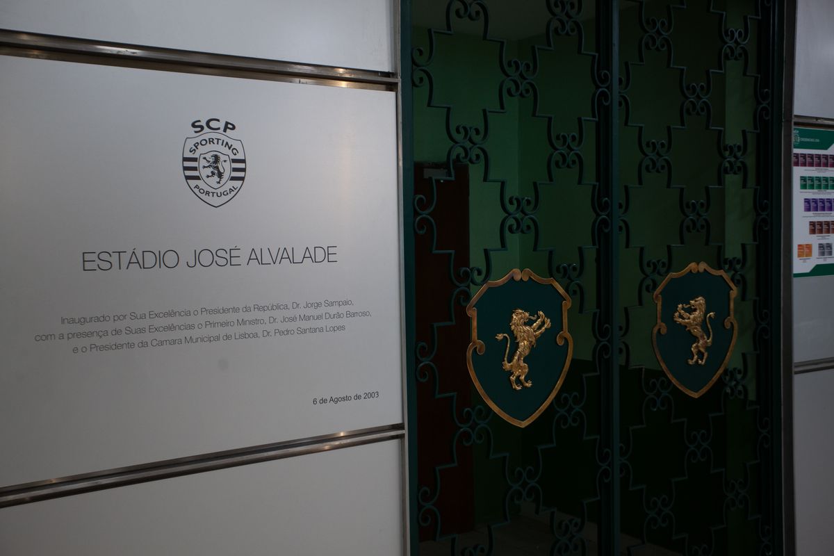 Imagini de la stadionul José Alvalade din Lisabona