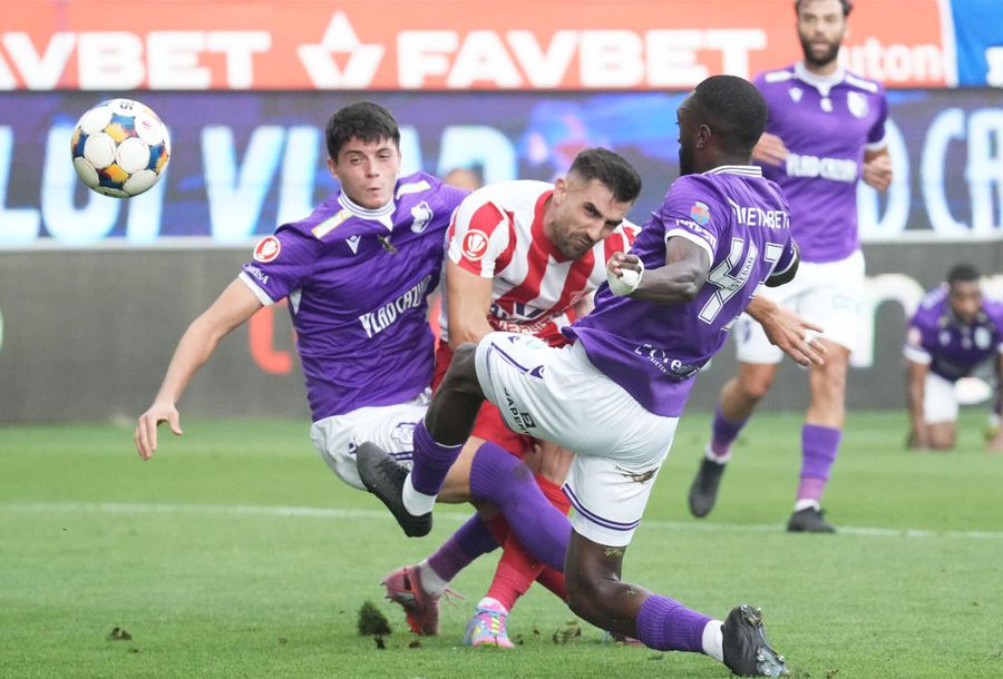 „Bătrâna Doamnă” și FC Argeș au oferit o remiză cu șase goluri în meciul tur / Sursă foto: Facebook@ UTA Arad FC Argeș - UTA, duel pentru play-off la Mioveni » Echipe probabile + cote la pariuri