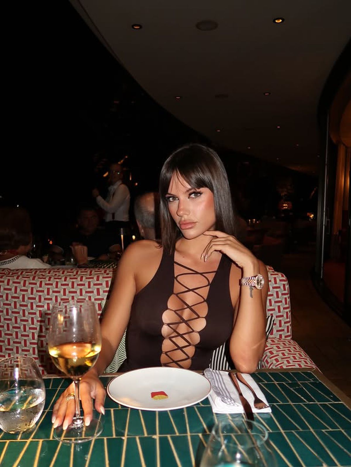 Nici măcar ea nu i-a ajutat » Au pierdut semifinala, chiar dacă i-a încurajat purtând o singură piesă vestimentară