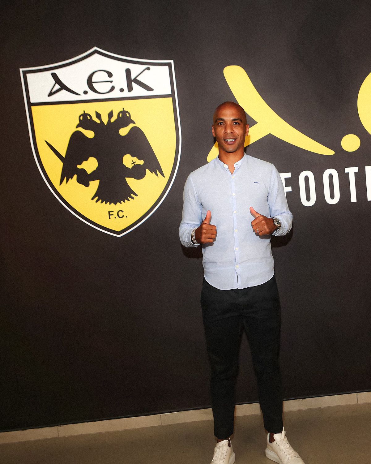 Pe el „l-a scăpat” Varga! Cu cine tocmai a semnat campionul european din 2016