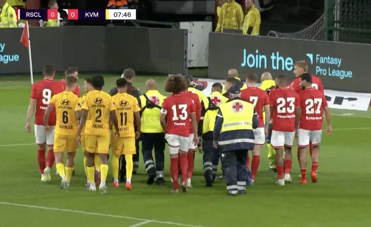 Josue Homawoo, accidentare urâtă în Standard Liege - Mechelen