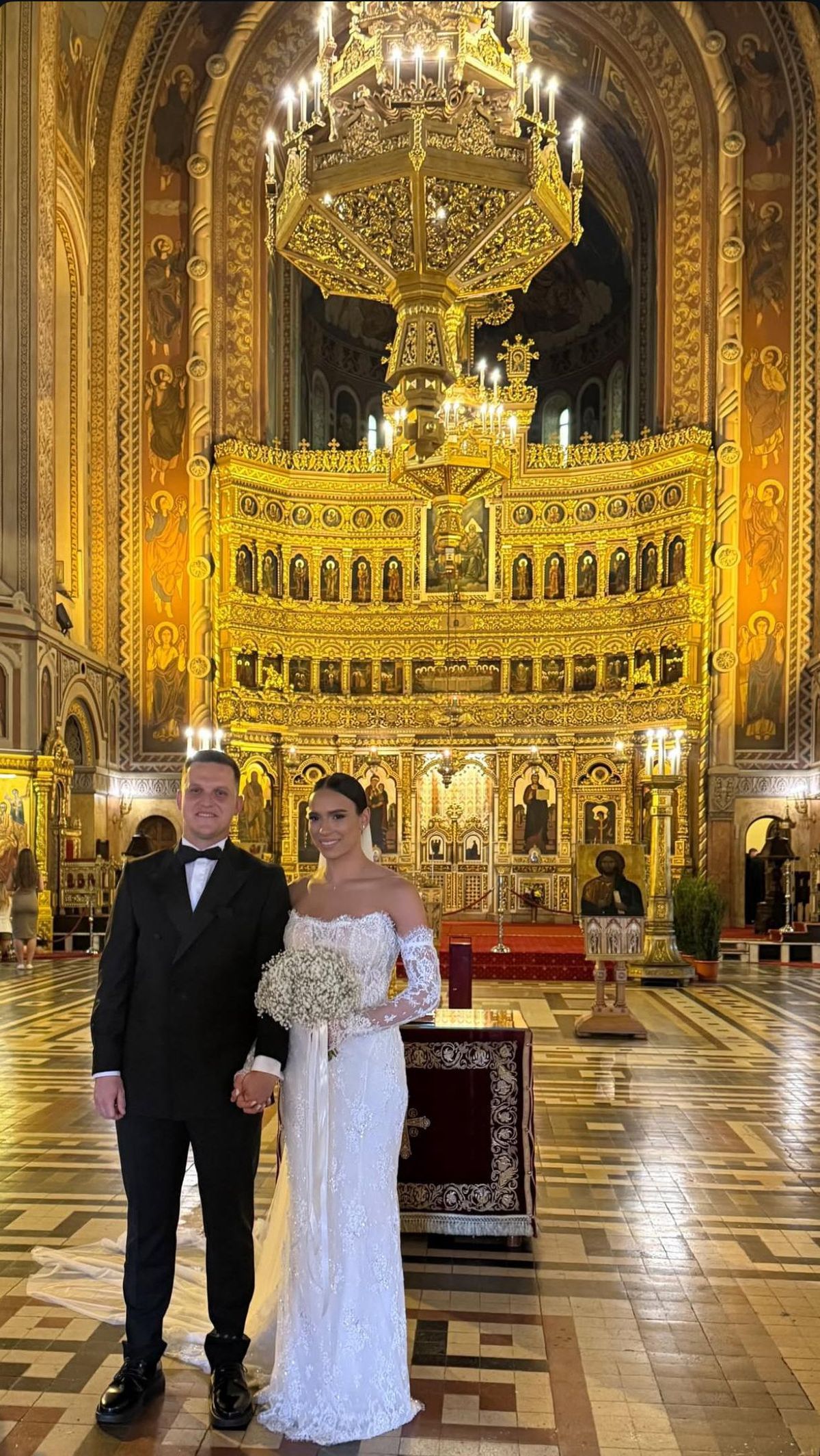 „Cea mai frumoasă fotbalistă din România” s-a cununat religios cu fostul preparator al naționalei