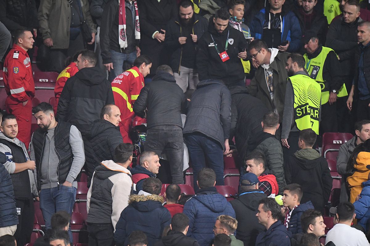 CFR Cluj - Slavia Praga, întrerupt după ce unui fan i s-a făcut rău