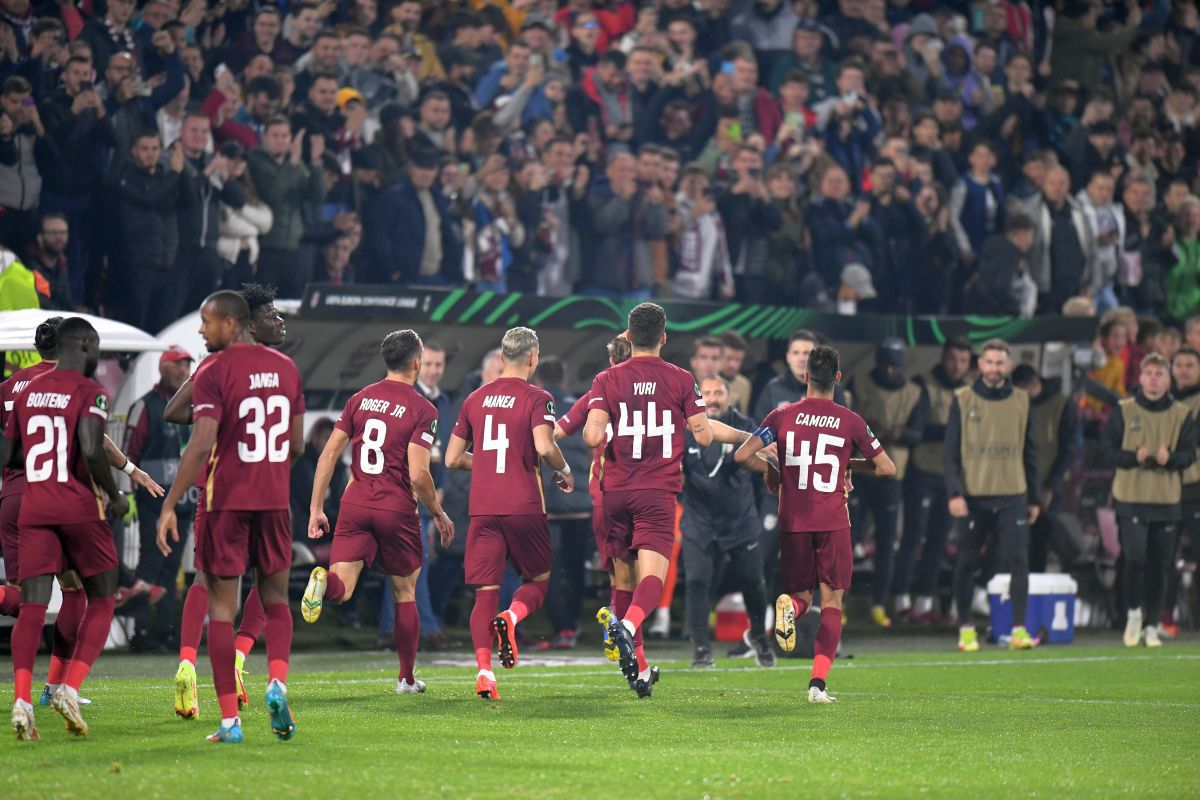 Scandări rasiste la CFR Cluj - Slavia Praga