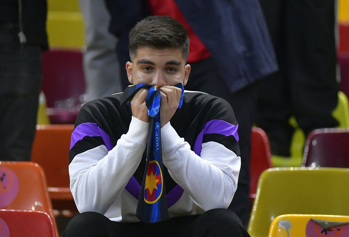 0-10 la general! FCSB, „dublă” la RUȘINI ISTORICE: a luat 5 de la Silkeborg și pe iarbă, și cu titularii! Imaginile dezastrului de pe Arena Națională