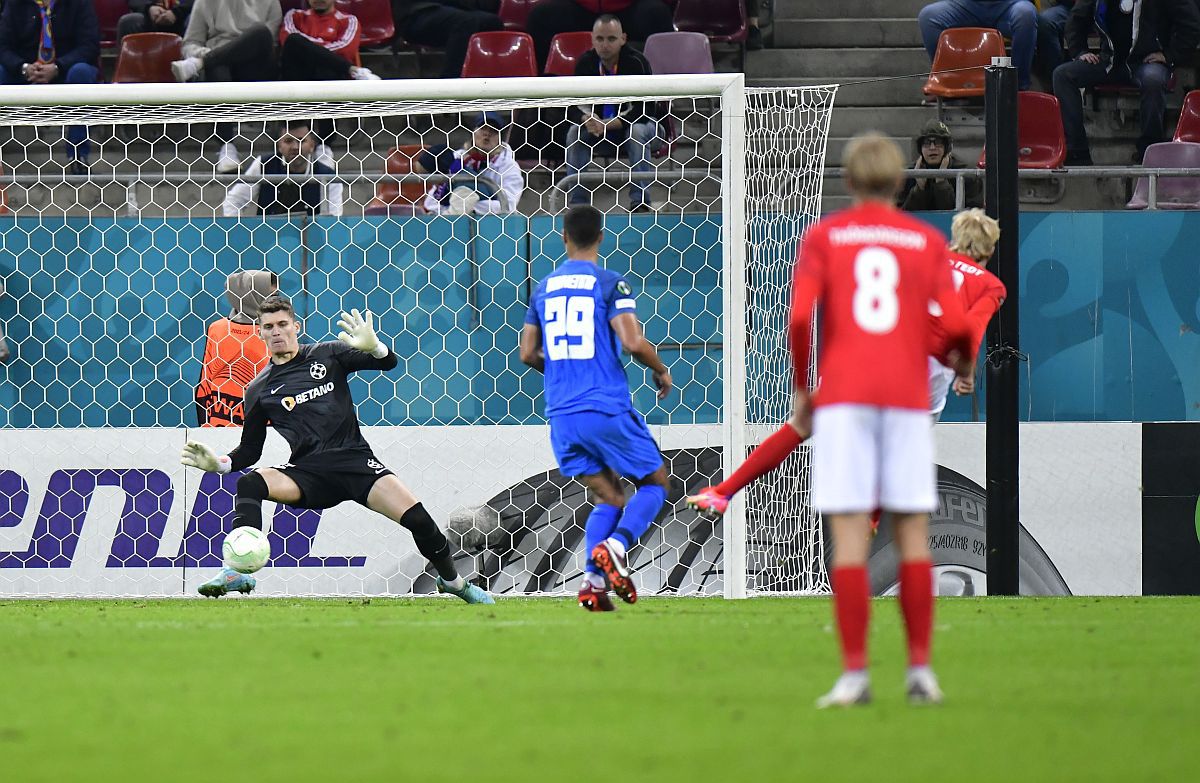 FCSB - Silkeborg în Conference League