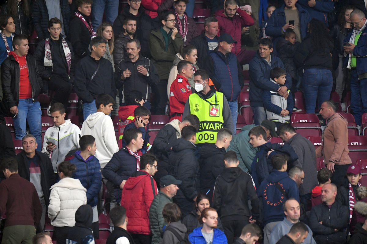 Scandări rasiste la CFR Cluj - Slavia Praga