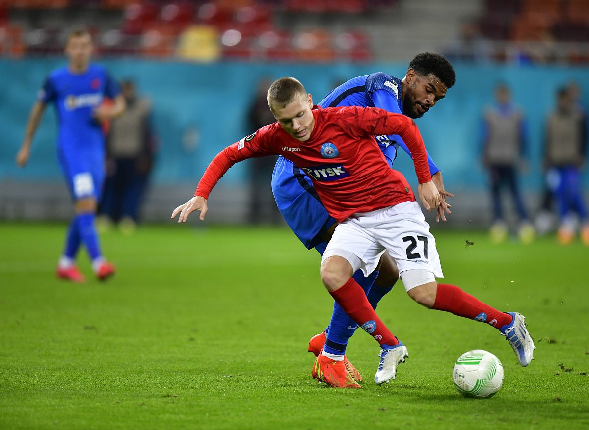 Titularul lui Silkeborg, pus în „dificultate” după 10-0 la general cu FCSB: „De când n-am mai câștigat așa clar? Cred că de la 12 ani” + „Parcă n-au mai jucat de la 3-0”