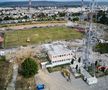 Vizită pe șantierul viitoarei arene de 100 de milioane de euro de la Pitești » Tribunele au fost demolate, urmează să fie pusă la pământ „oficiala”