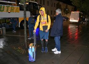 Stupoare pentru jucătorii naționalei României, la sosirea în Kaunas » Imaginile surprinse de reporterii GSP