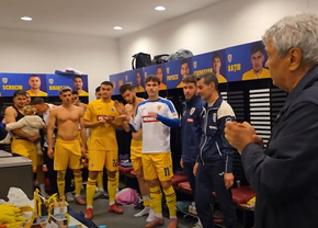 Imagini tari din vestiarul tricolorilor cu discursul lui Mircea Lucescu după victoria cu Austria: „Băi, băieți, sunteți inteligenți!”