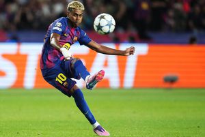 Ofertă incredibilă pentru Lamine Yamal: 400 de milioane de euro sunt pe masă!