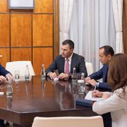 Nadia Comăneci, în biroul lui Ilie Bolojan/ foto: gov.ro