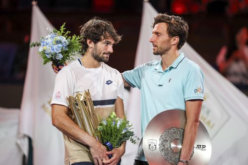 Arthur Rinderknech și Valentin Vacherot la festivitatea de premiere FOTO Imago Images