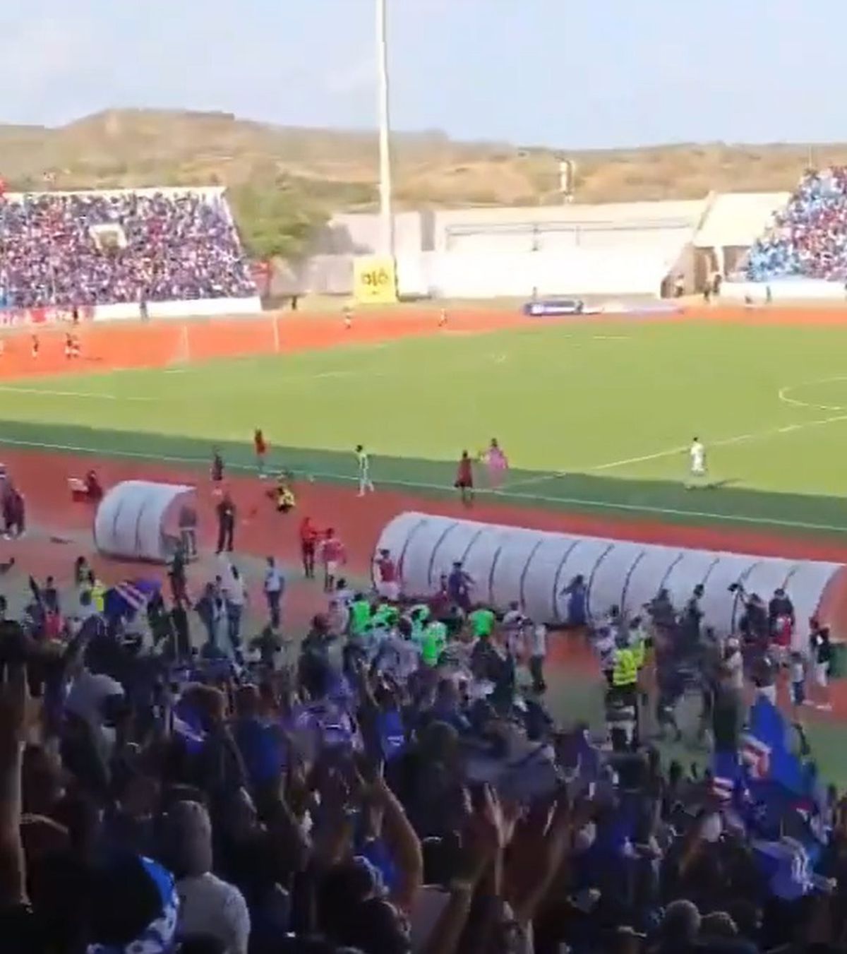 FABULOS! Țara cât două sectoare din București s-a calificat în premieră la Mondial » Jucătorul din Superliga a fost titular