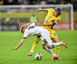 Ianis Hagi, în duel cu Schmid, România - Austria 1-0 // foto: Cristi Preda (GSP)