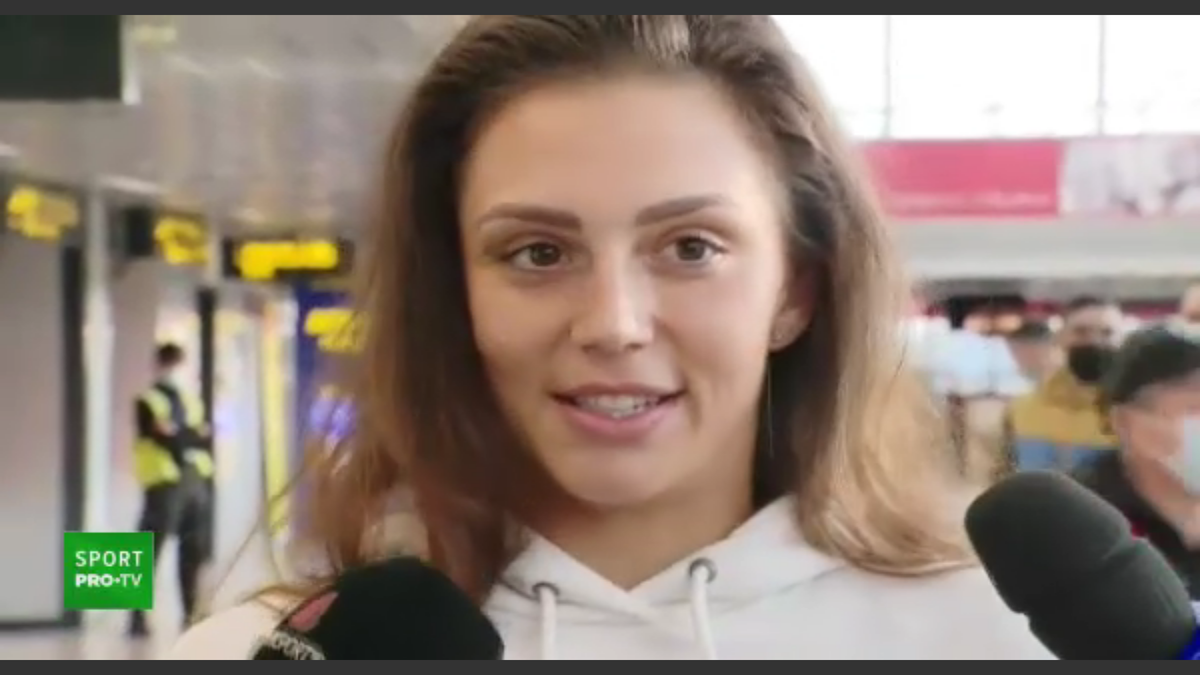 FOTO Jaqueline Cristian, așteptată de iubit la revenirea în România 13.11.2021