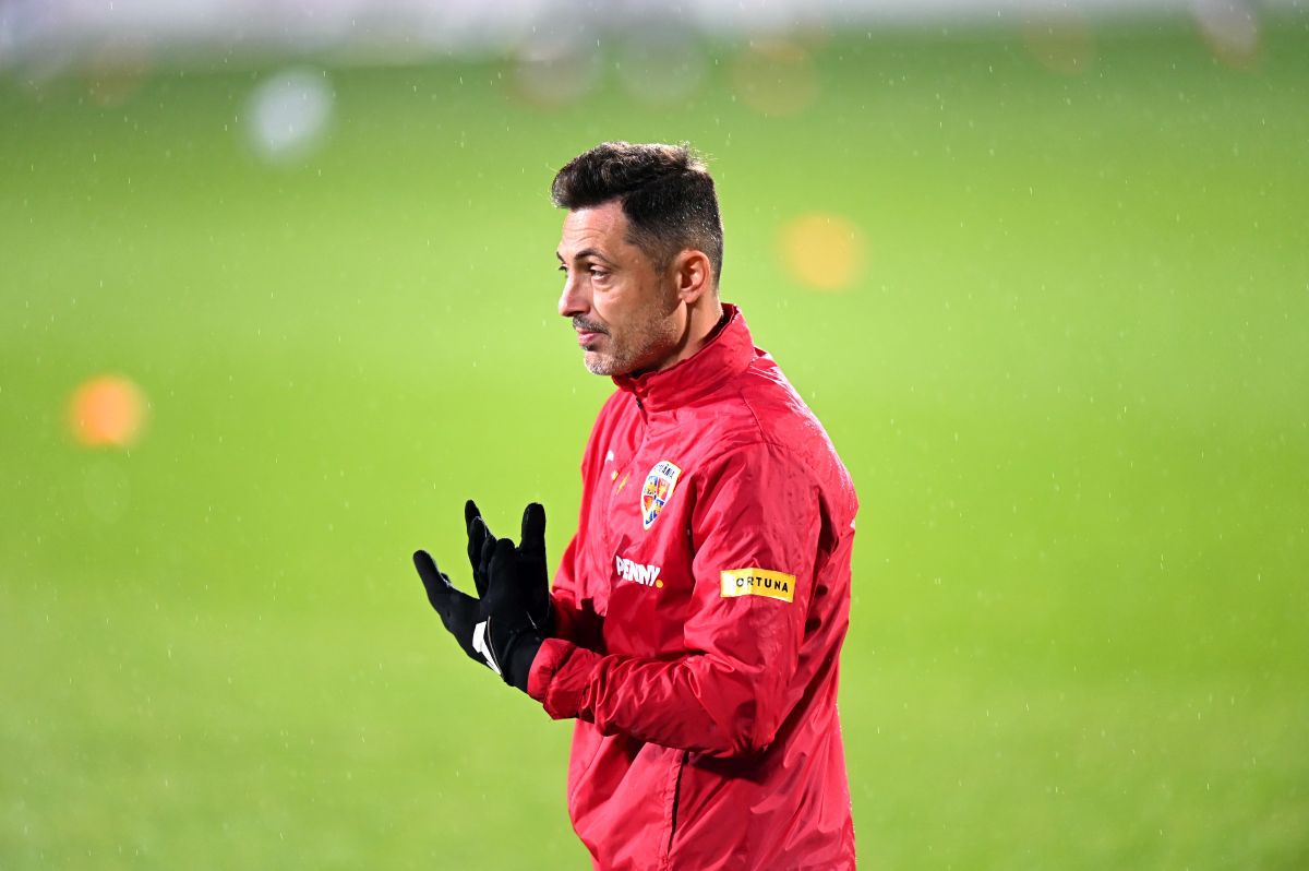 Rădoi a confruntat un oficial FRF: „Trebuie să înceteze!”