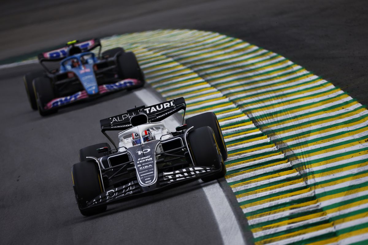 George Russell, victorie în premieră în Formula 1 » Dublă Mercedes în Marele Premiu al Braziliei + Verstappen doar pe 6. Cum arată clasamentele