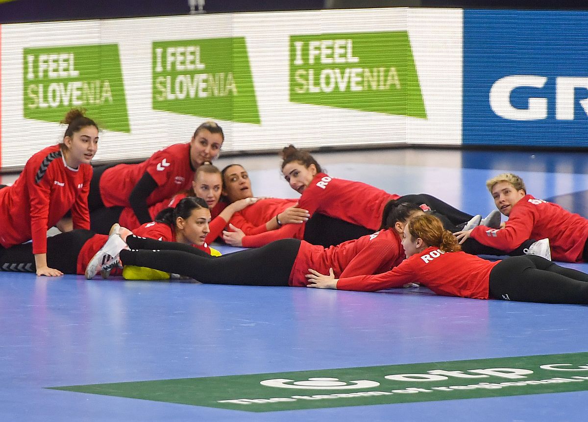 Probleme pentru naționala României: „Crina Pintea a fost foarte răcită, Lorena Ostase are fisură la deget”