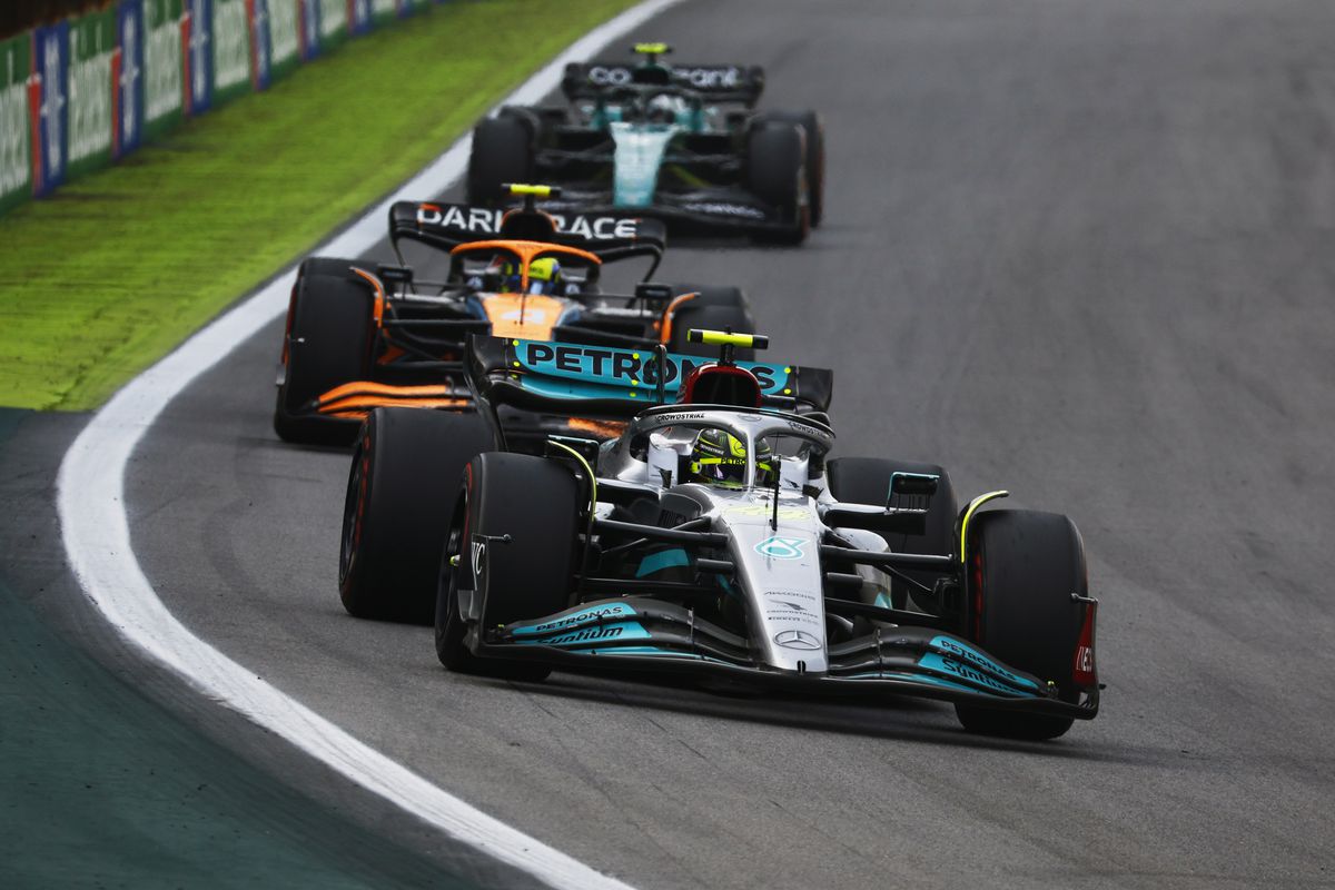 George Russell, victorie în premieră în Formula 1 » Dublă Mercedes în Marele Premiu al Braziliei + Verstappen doar pe 6. Cum arată clasamentele