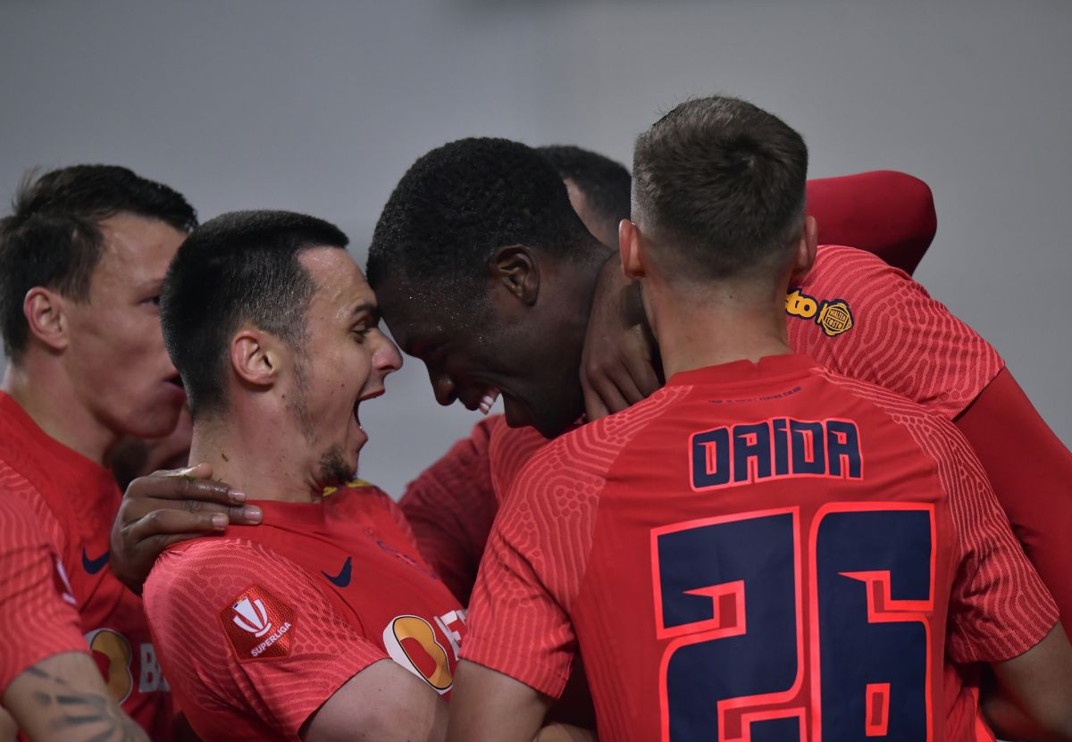 FCU Craiova - FCSB, în etapa 18 din Superliga